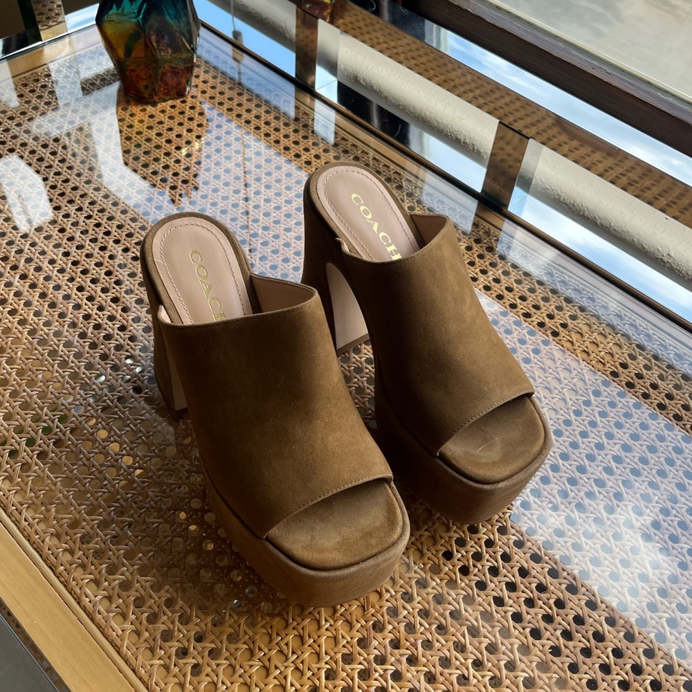 Coach sandal